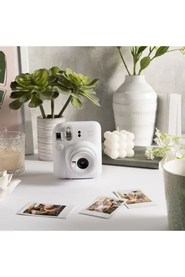 Fujifilm Instax Mini 12 Beyaz Fotoğraf Makinesi