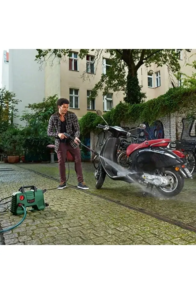 Bosch 110 Bar Tazyikli Yüksek Basınçlı Araba Yıkama Makinesi Araç Yıkama 1300 Watt Oto Yıkama