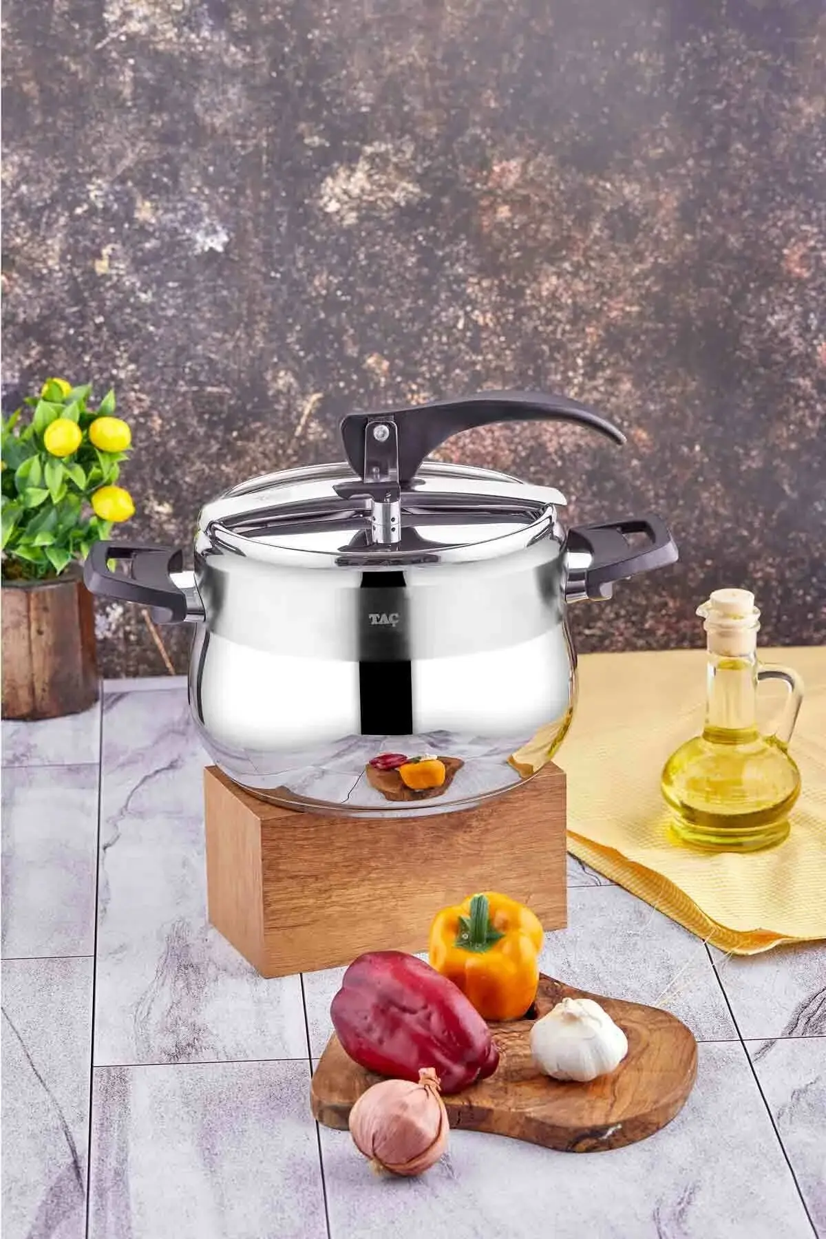 Taç Bengü Pro Düdüklü Tencere Siyah 6 Lt