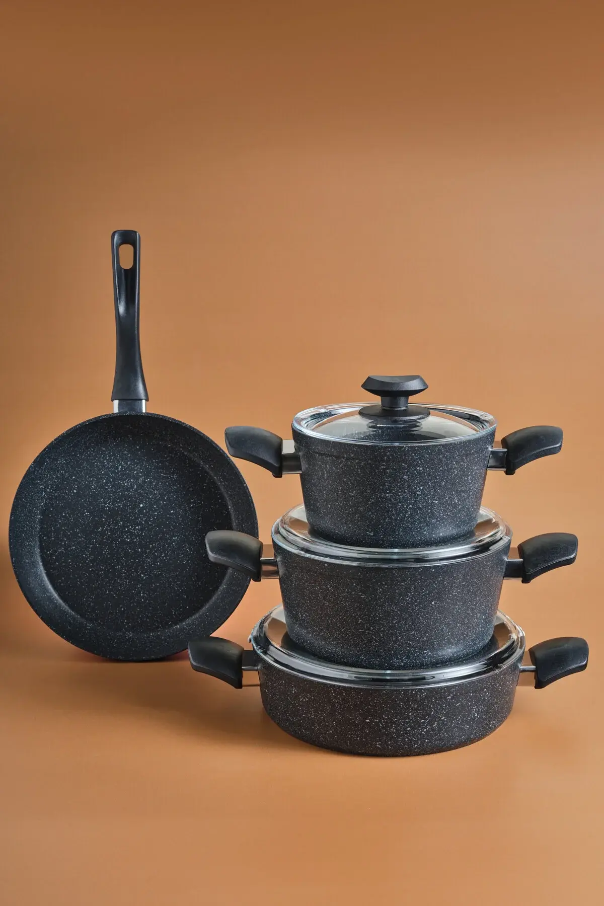 Karaca Defne Biogranit V2 7 Parça Tencere ve Tava Seti Siyah