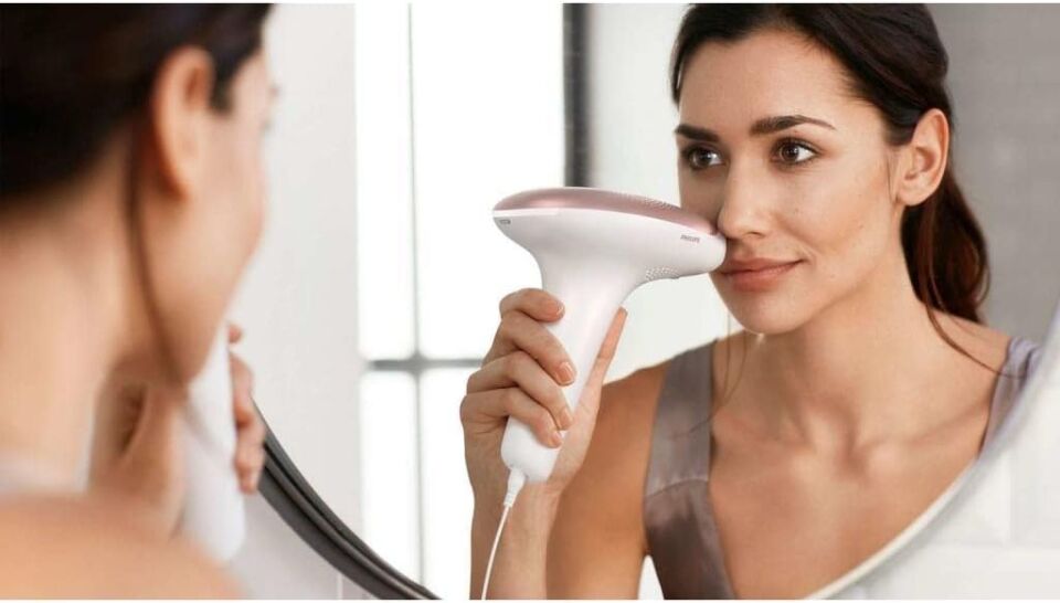 Philips Lumea BRI921/00 Lazer Epilasyon Ipl Tüy Alma Cihazı Ve Satin Kalem Düzeltici
