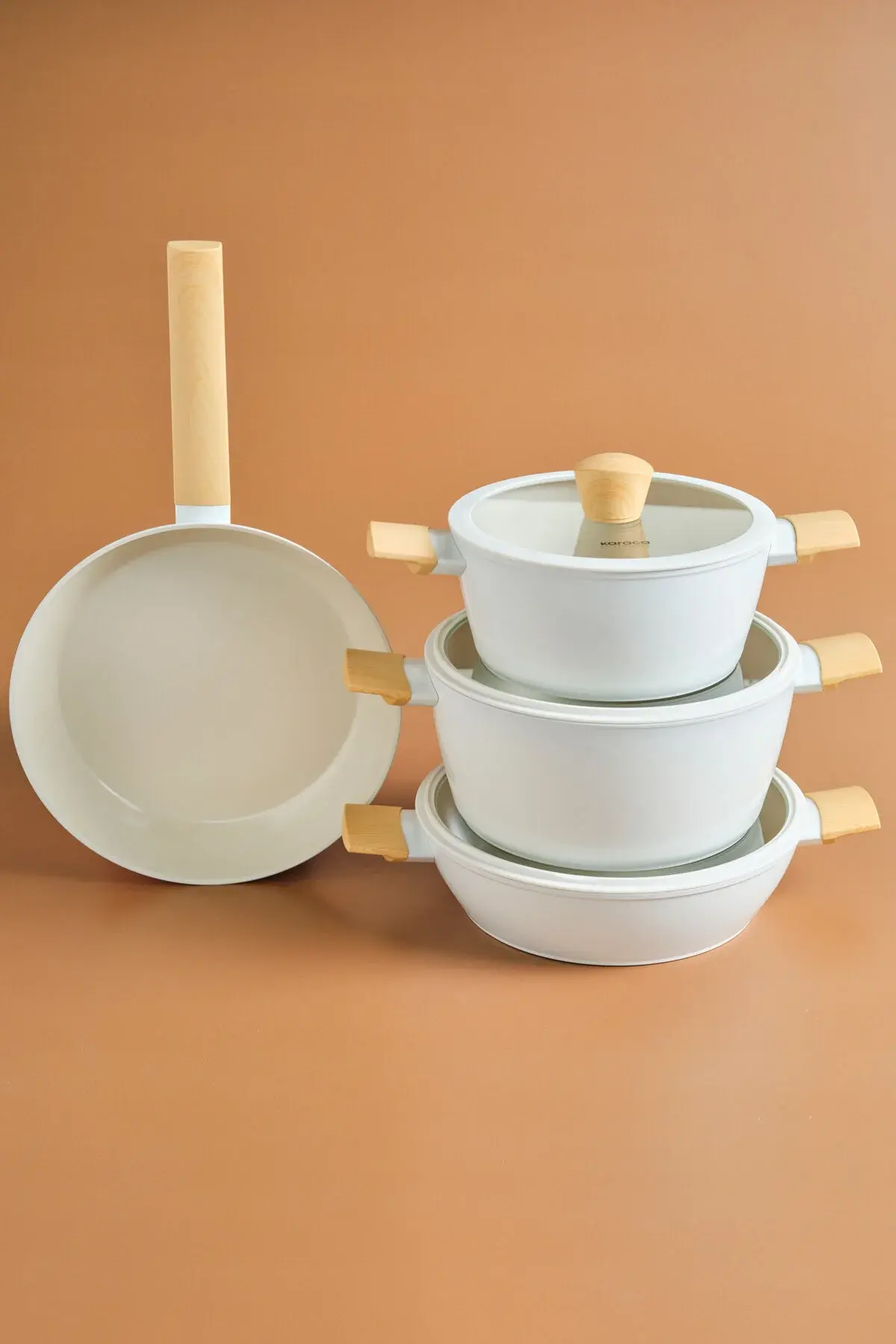 Karaca x Refika Swiss Crystal Almond Cream İndüksiyon Tabanlı 7 Parça Tencere ve Tava Seti