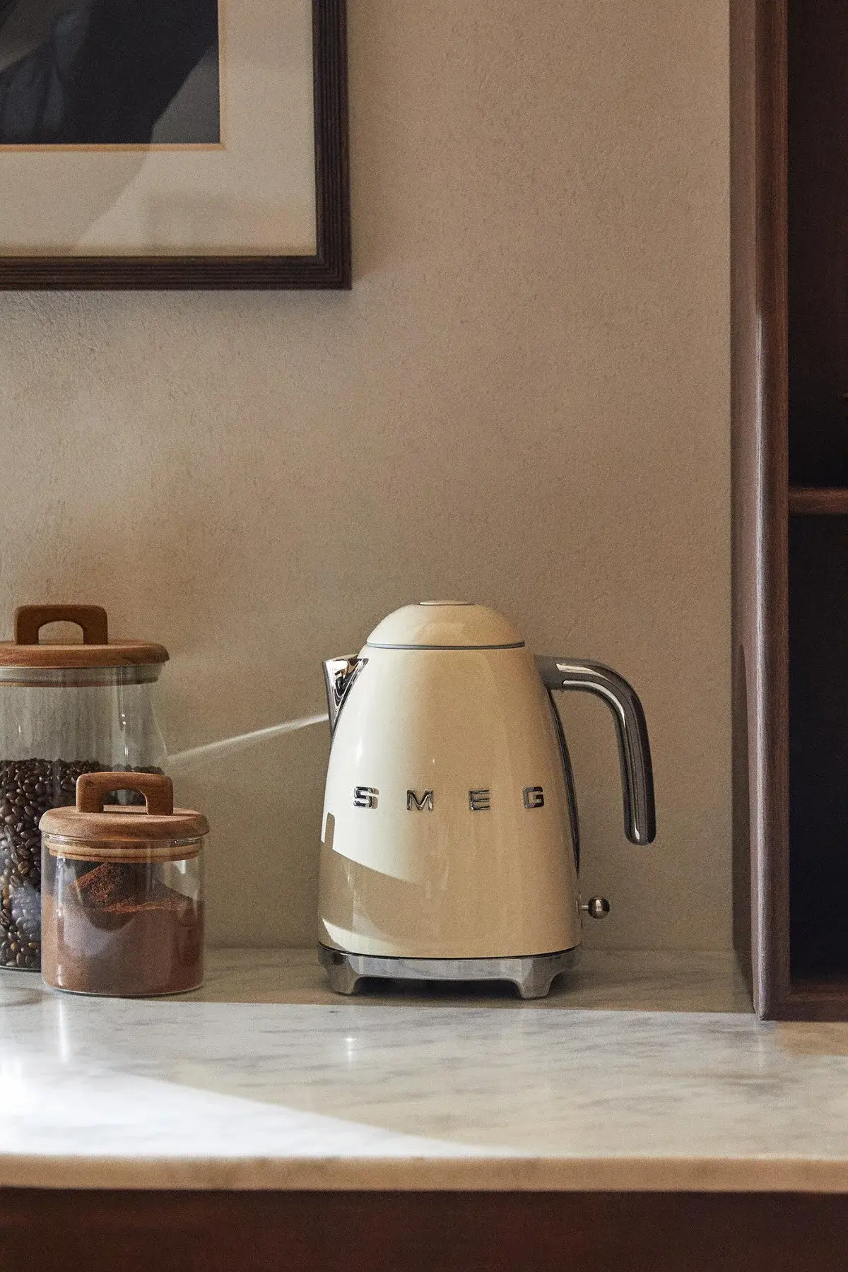 Smeg 50’s Style Krem Retro Krem Kettle Klf03creu