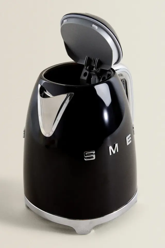 Smeg 50'S Style Retro Su Isıtıcı Kettle Siyah Klf03bleu